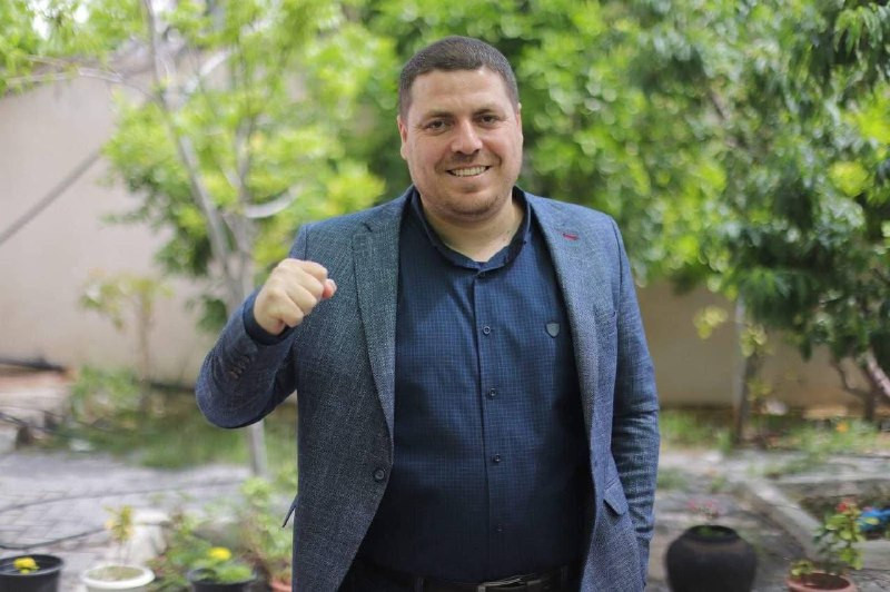 الشهيد نور الدين دبابش الذي قتله الاحتلال مع زوجته وجدته واثنين من أطفاله بعد قصف الاحتلال منزلهم في حي الشيخ رضوان بغزة فجر اليوم....