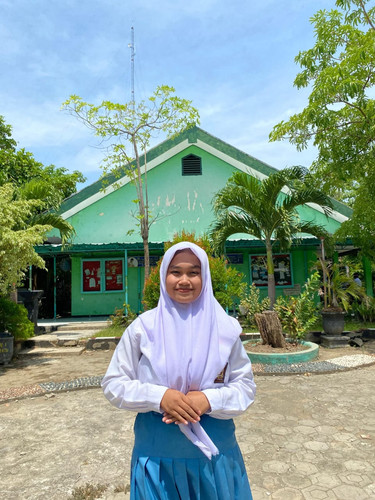 32 reghina fauziah.jpg