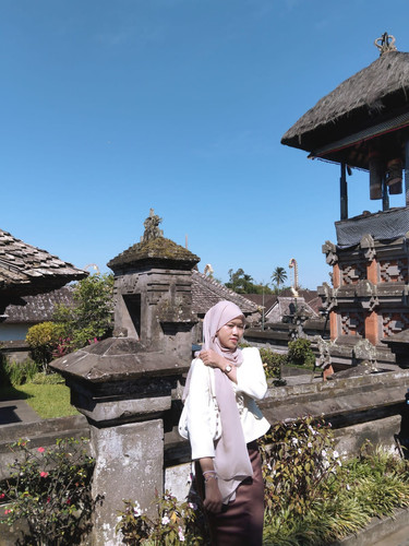 9 Elisya Elisya.jpg