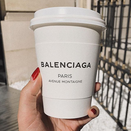Balenciaga Paris Avenue Montaigne.jpg
