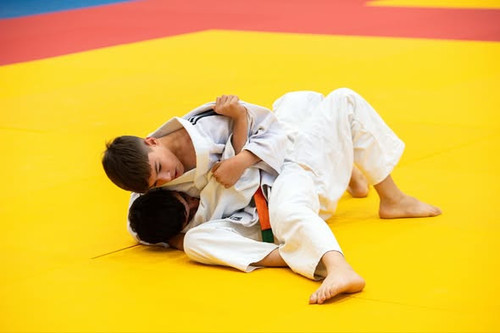 570778531 18183010390344338 3657678941385092913 n.jpg?stp=dst jpg s590x590 tt6& nc cat=111&ccb=1 7& .jpg