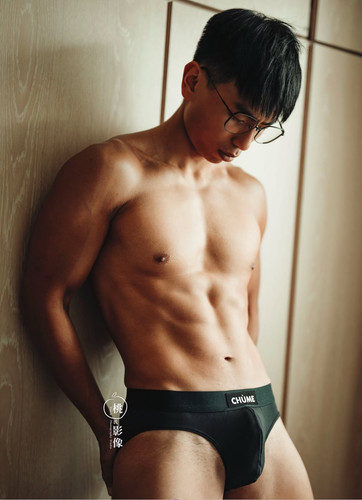 tumblr 3abc28692ff543af7fa2d4161a0a5156 2051a1ce 1280.jpg