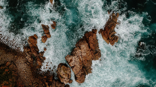 waves crashing waves on rocks.jpg