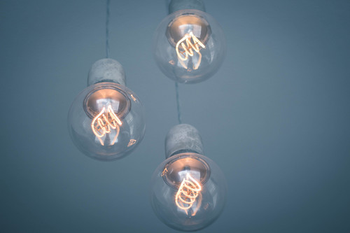 a group of light bulbs 01.jpg