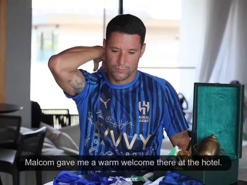 Fylj4IO blDeSwp9.jpg