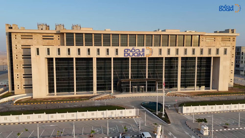 dW4r8S1TCkFCb EY.jpg