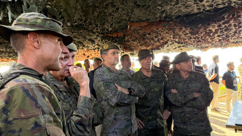 G39N1KCXwAAeuvS.jpg