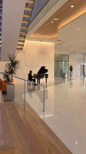 lkmd KFIZPxNgXlu.jpg