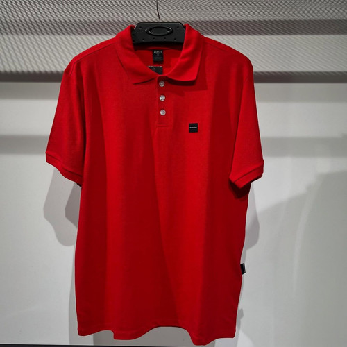 Camisa Polo Masculina Patch 2.0 Com Caimento Reto Oakley.jpg