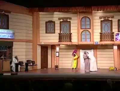 ff 4T kdQghuK08d.jpg