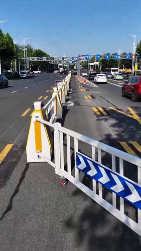 L bjaYQRND9urRjI.jpg