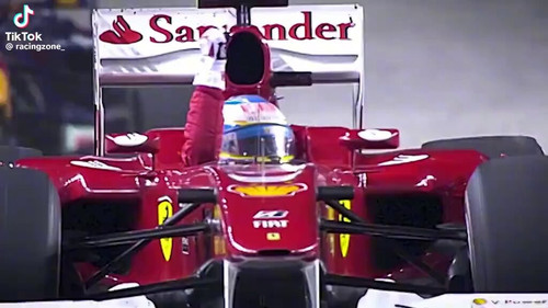 UiLSEQ8BmQd 1vUD.jpg