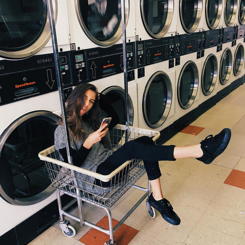 nilsani 12276984 426781050860340 1682292804 n 1600x1600.jpg