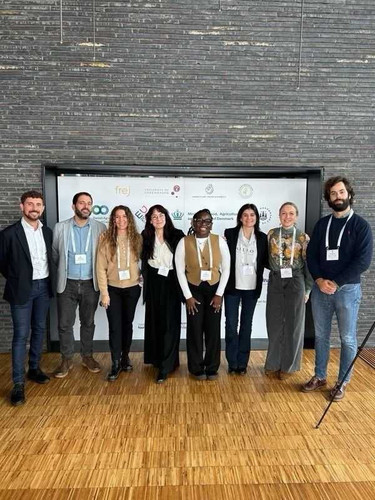 G4CaES XAAAWi9O.jpg