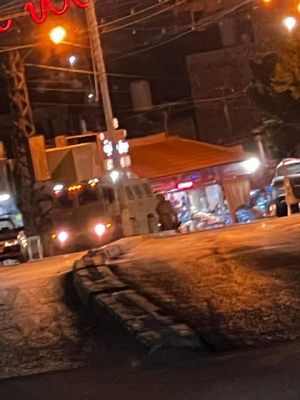 قوات الاحتلال تشنّ اقتحامات واسعة في الضفة الغربية طالت بلدات عنبتا شرق طولكرم، عقابا شمال طوباس، قباطية والفندقومية جنوب جنين، ومدينة طوباس، إضافة إل...