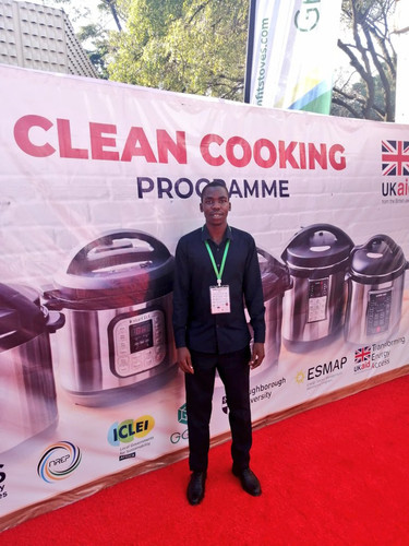 G38aEkoWEAAWKAD.jpg