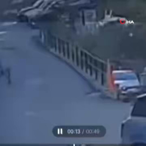 C9nAMn5H0YIdvXxe.jpg