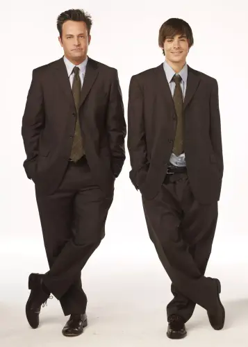 Zac Efron Matthew Perry 103023 2 0a4702594e074dffa5f4e57b24f3d509.webp