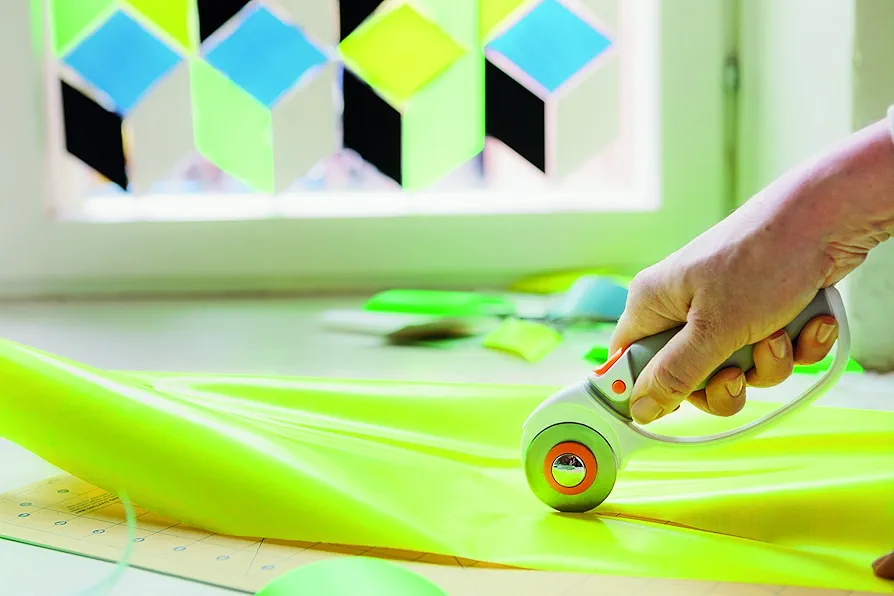 Fiskars Rotary Cutter Image 2