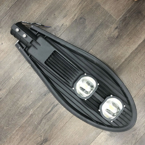 den duong chiec la led philips inside streetlight chip cob 100w ip66 brc100p 01.jpg