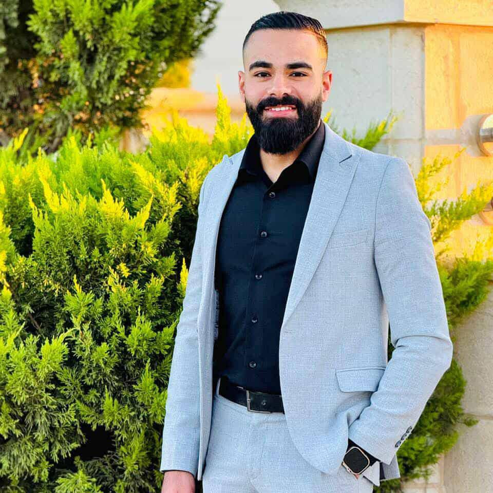 اعتقلت قوات الاحتلال الطالب في جامعة بيرزيت عمر خليل من منزله في مخيم الجلزون شمال مدينة البيرة....