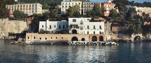 Parthenope.2024.1080p.iTA.Bluray.CZ IT.x264 CYBER.mkv snapshot 00.02.20 [2025.10.07 13.02.31].jpg