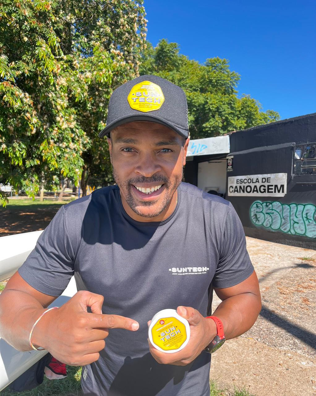 Atleta Edinho usando Suntech