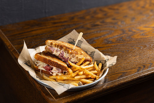 OLO reuben HopcatFallFeatures2024 OLO 9270.jpg