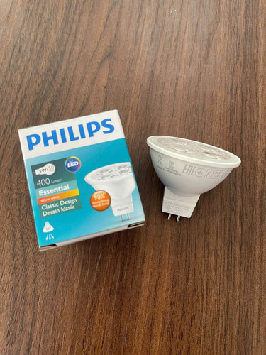 bong den led am tran chieu diem philips essential led 5 50w 2700k mr16 24d 04.jpg