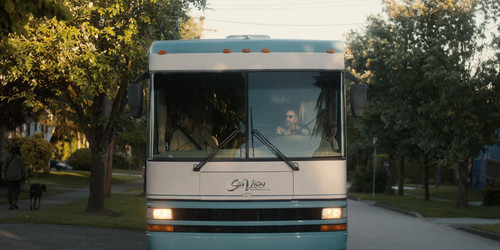 Stick.S01E02.Grossweiner's.Law.1080p.ATVP.WEB DL.EN.DD+5.1.Atmos.H.265 My.mkv snapshot 23.17 [2025.1.jpg