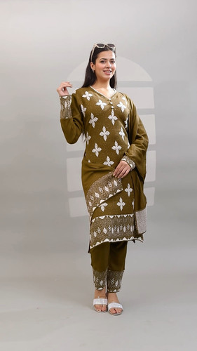 Kurta Blue Flower S:Front.jpg