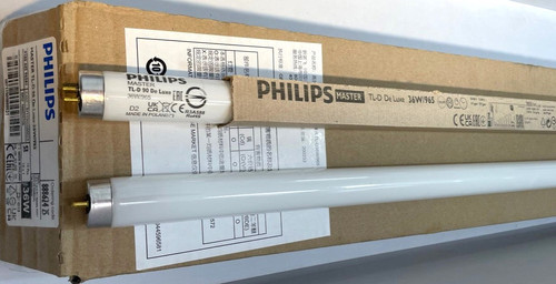 bong den huynh quang thang soi mau philips d65 master de luxe tl d90 36w 965 t8 6500k 1200mm.jpg