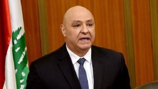 أكد الرئيس اللبناني خلال لقائه مع وزير الخارجية الألماني على التزام لبنان بخيار التفاوض لاسترجاع حقوقه، رغم أن الطرف الآخر قابلنا بمزيد من الاعتداءات....