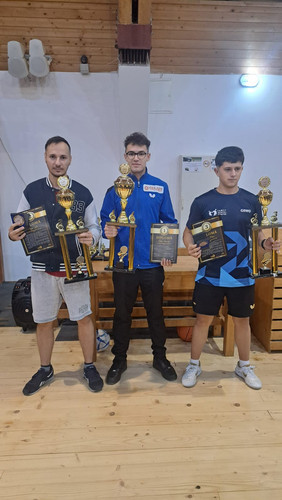 Kizthfj.jpg Kizthfj.jpg