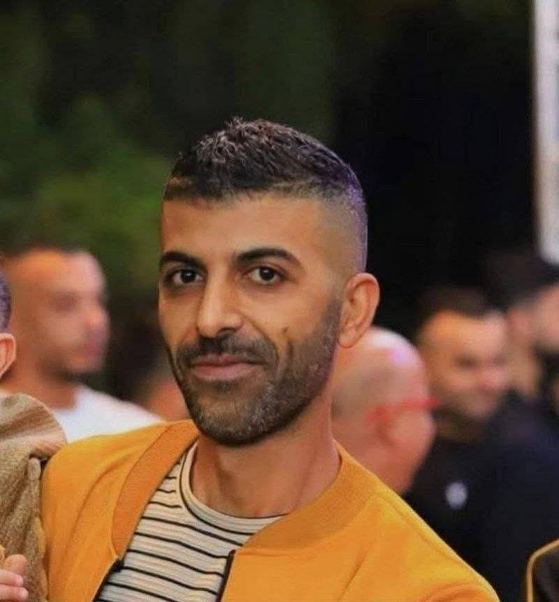 الهلال الأحمر الفلسطيني: تسلمنا جثمان الشهيد خالد منير حوبي، من حاجز جبارة قرب طولكرم، بعد احتجاز الاحتلال له لمدة 4 أشهر، ويجري نقله للمستشفى....