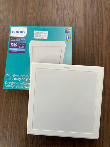 den led op noi vuong philips eridani sq surface led15 l200 18w 865 l222x34mm 1550lm 03.jpg