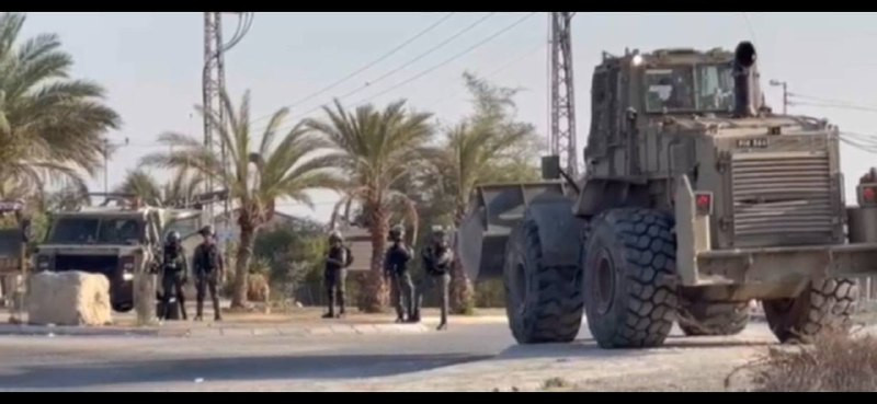 قوات الاحتلال تقتحم مدينة أريحا وتغلق مداخل مخيم عقبة جبر تمهيدا لاقتحامات المستوطنين للمنطقة الأثرية....