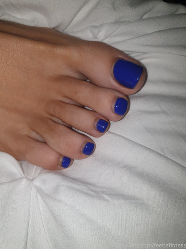 goddesssuzie26 27 05 2021 2120783193 Nearly time for a new pedi dont you think.....jpg