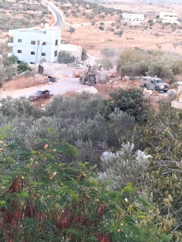 صورة| من اقتحام قوات الاحتلال المستمر منذ ساعات لقرية كفر قدوم شرق قلقيلية...