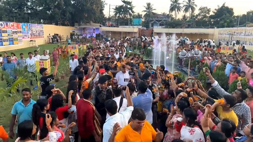 FSqK vn5E6ztjbJj.jpg