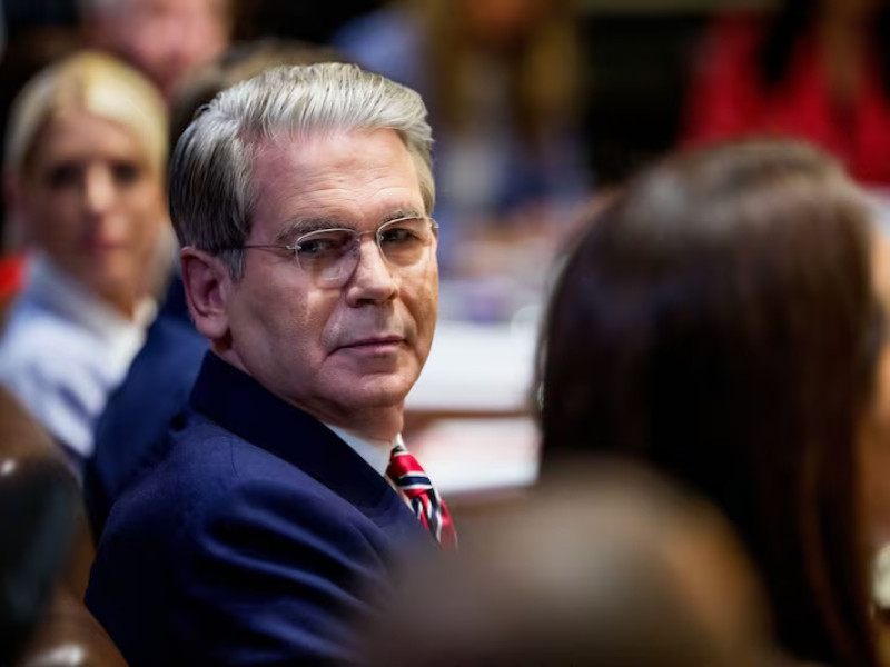 EEUU buscará blindar a Milei con u$s 20 mil millones y compra de bonos