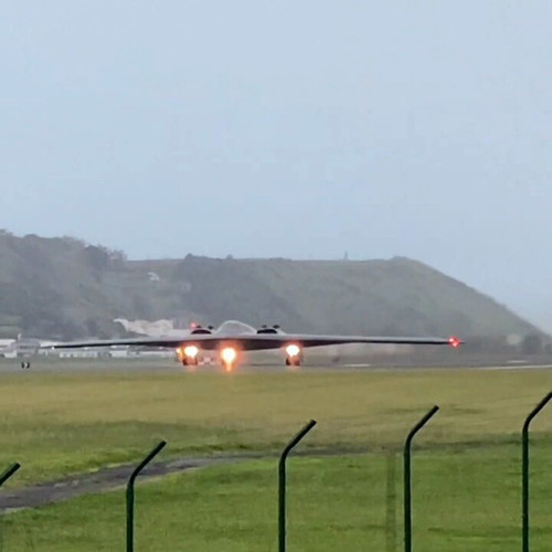 lA5TTy cqSFFfnEU.jpg