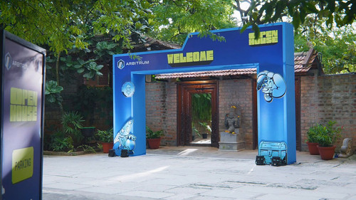 4VMT4CD isegKYuD.jpg