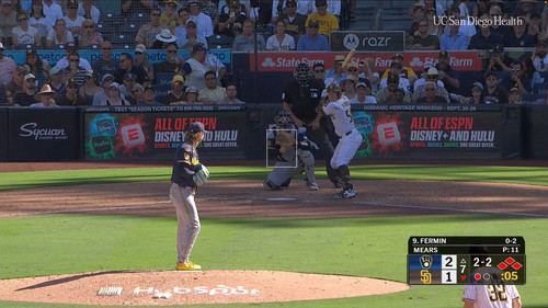 MEkawErNtvoeAO 2.jpg