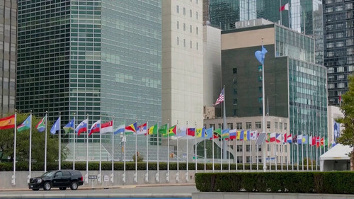 BaIUc3 TwXnyK1dX.jpg