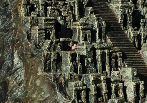 002 Gollum at Moria Cemetery.jpg