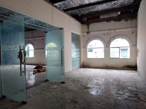 20251023 Đập vách 3.jpg