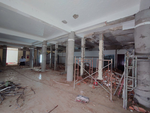 20251023 Đập vách 1.jpg