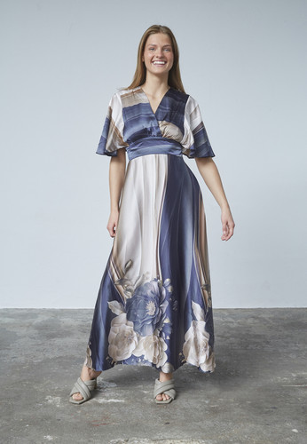 19226 803 1 GISELA DR18.jpg