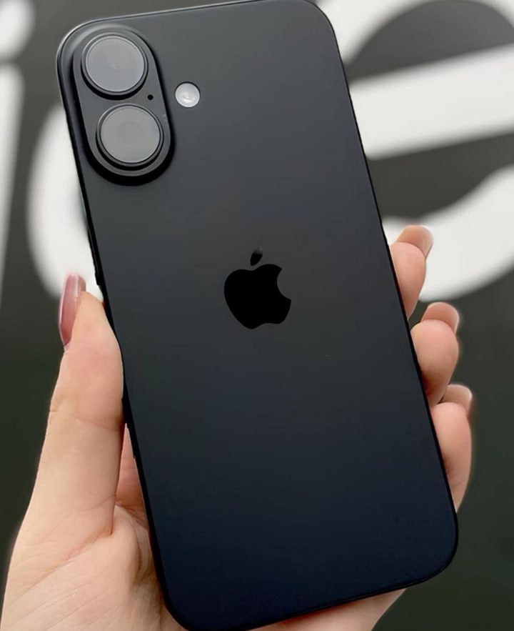iPhone 16 128GB 5G Preto Tela 6,1 Câmera 48MP Apple